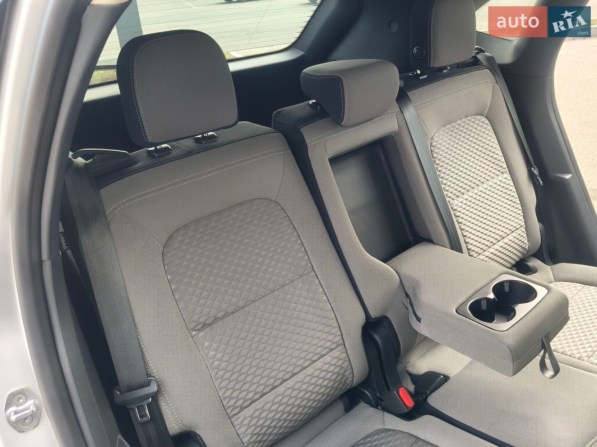 Ford Escape 2020 VIN 1FMCU9G68LUC38722 фото оголошення 61 з 76