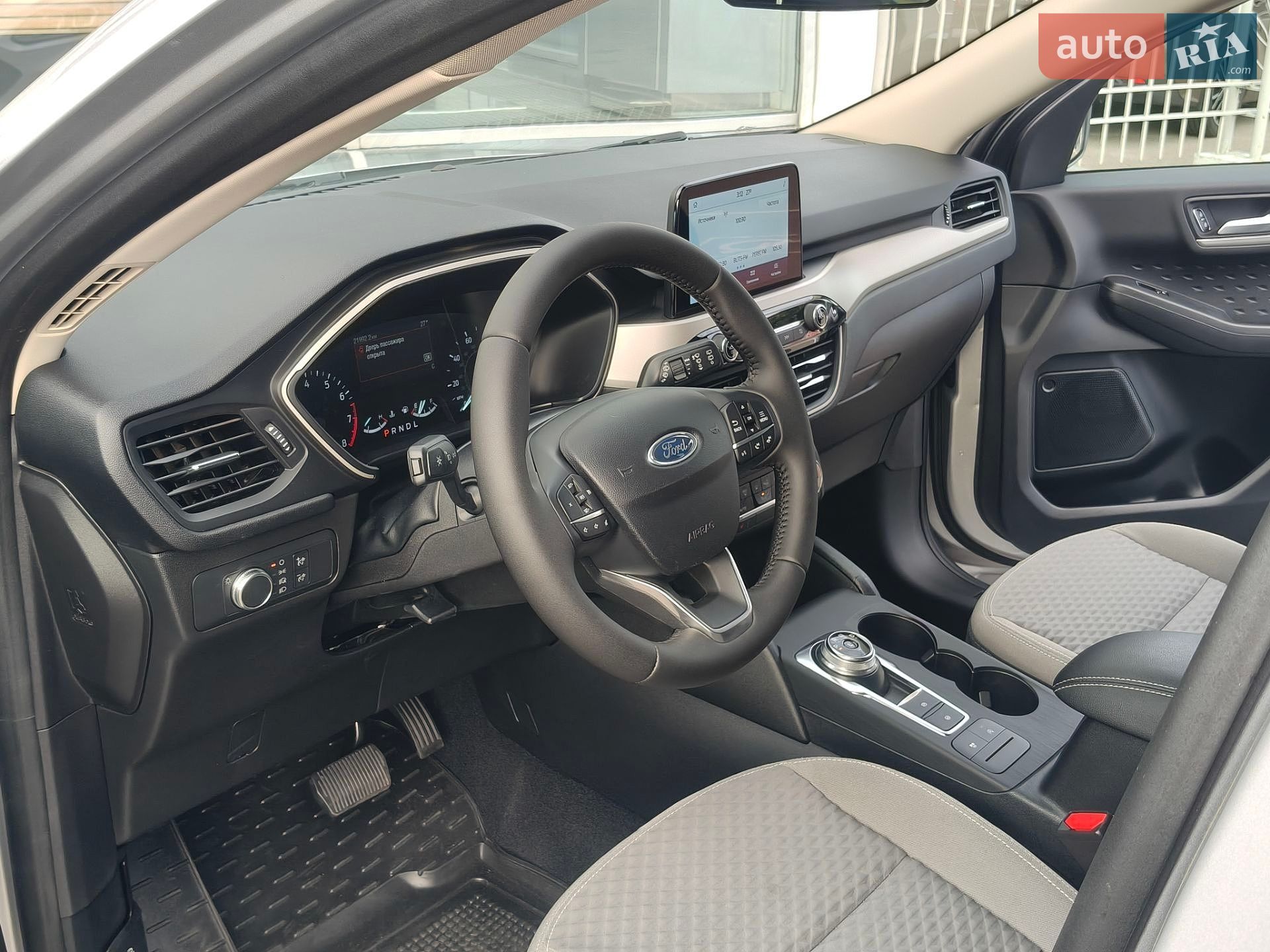 Ford Escape 2020 VIN 1FMCU9G68LUC38722 фото оголошення 42 з 76
