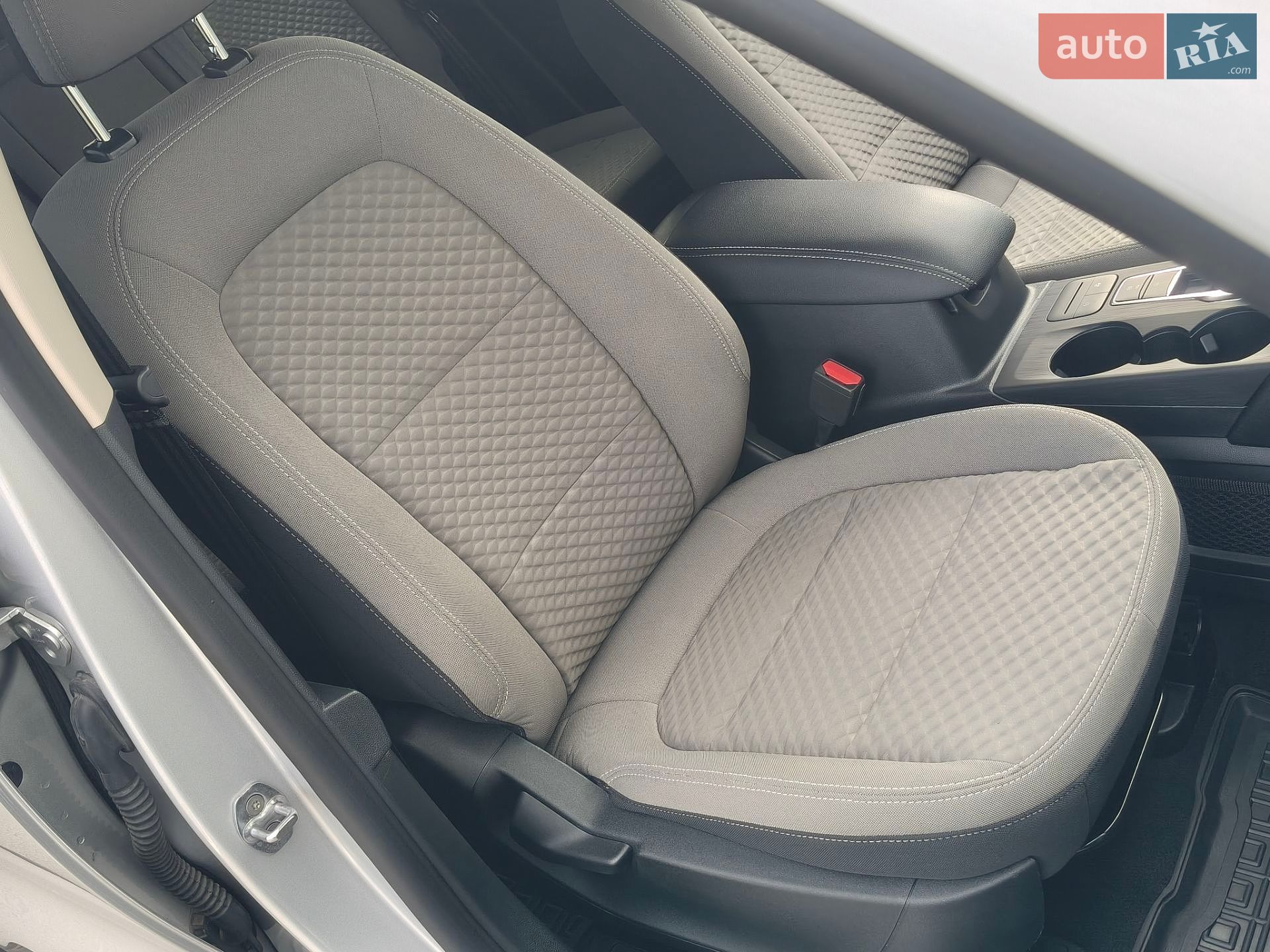 Ford Escape 2020 VIN 1FMCU9G68LUC38722 фото оголошення 53 з 76
