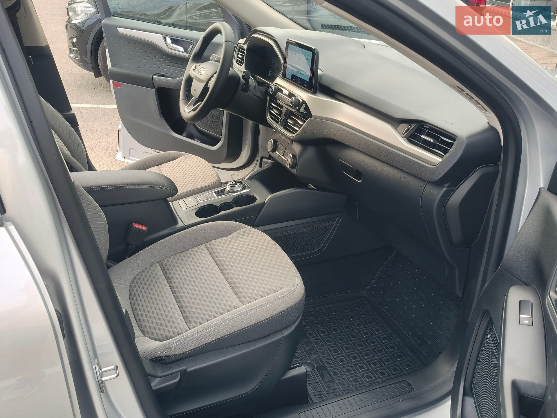Ford Escape 2020 VIN 1FMCU9G68LUC38722 фото оголошення 52 з 76