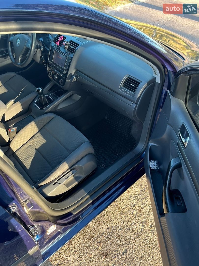 Volkswagen Golf 2004 VIN WVWZZZ1KZ5P040541 фото оголошення 8 з 10