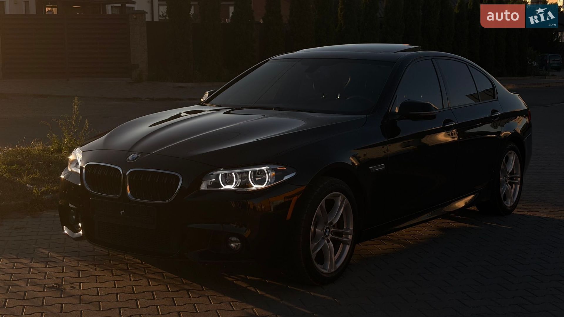 BMW 5 Series 2014 VIN WBA5A5C52ED504943 фото оголошення 3 з 36