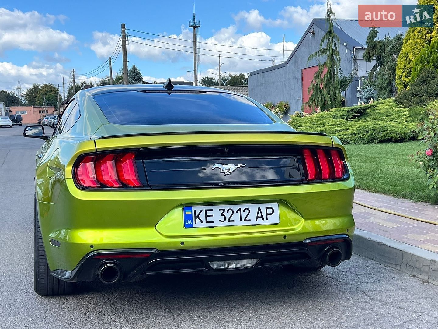 Ford Mustang 2020 VIN 1FA6P8TH7L5139089 фото оголошення 3 з 30