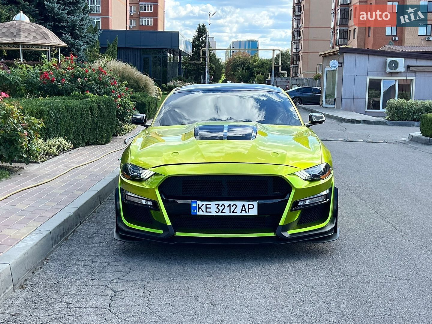 Ford Mustang 2020 VIN 1FA6P8TH7L5139089 фото оголошення 4 з 30