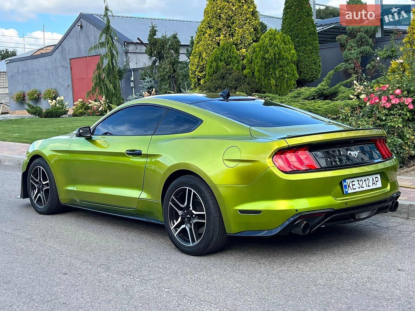 Ford Mustang 2020 VIN 1FA6P8TH7L5139089 фото оголошення 6 з 30