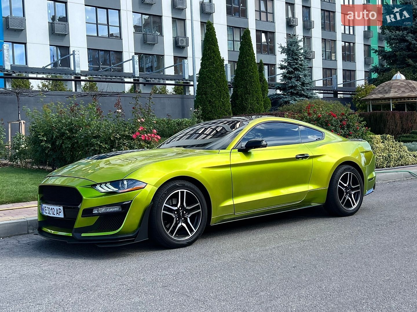 Ford Mustang 2020 VIN 1FA6P8TH7L5139089 фото оголошення 8 з 30