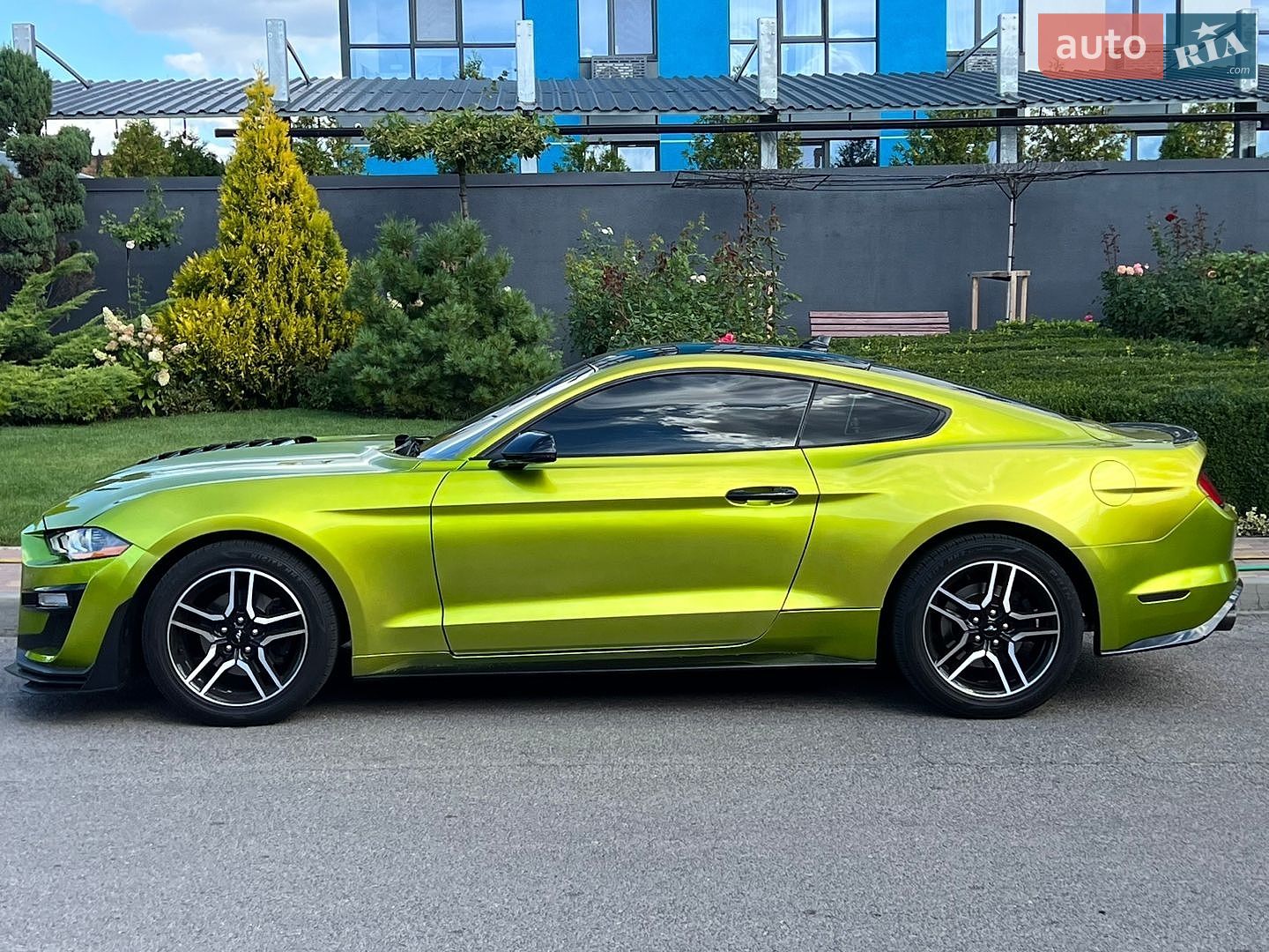 Ford Mustang 2020 VIN 1FA6P8TH7L5139089 фото оголошення 9 з 30