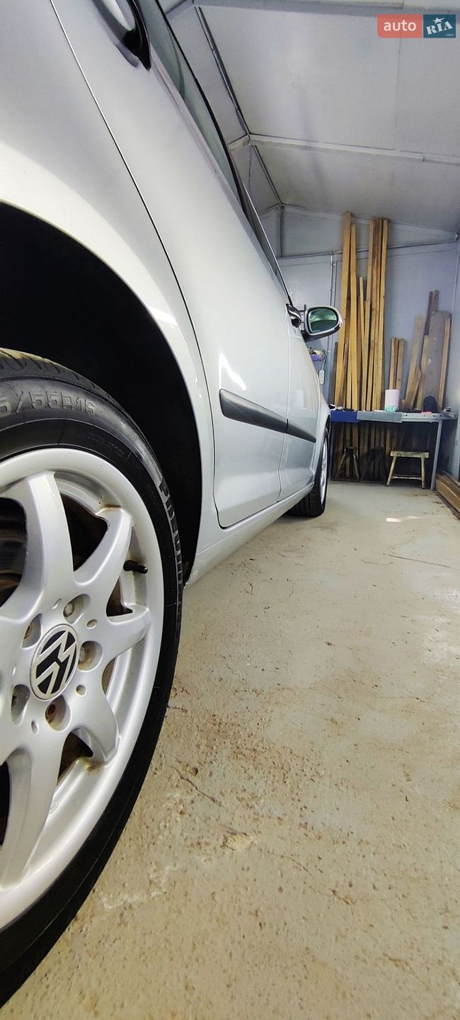 Volkswagen Golf 2005 VIN WVWZZZ1KZ6W552206 фото оголошення 6 з 32