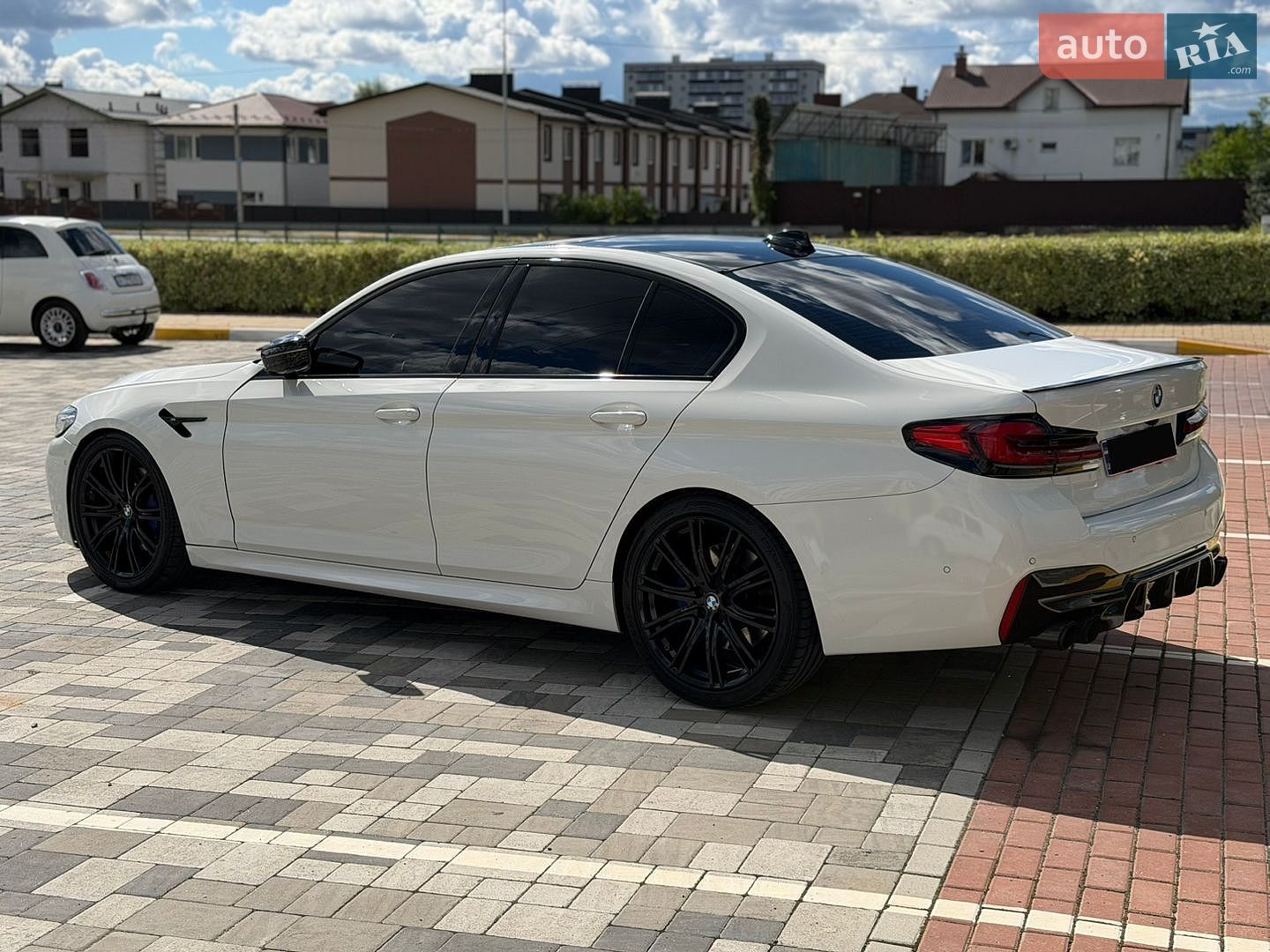 BMW 5 Series 2019 VIN WBAJE5C52KWW32621 фото оголошення 6 з 62