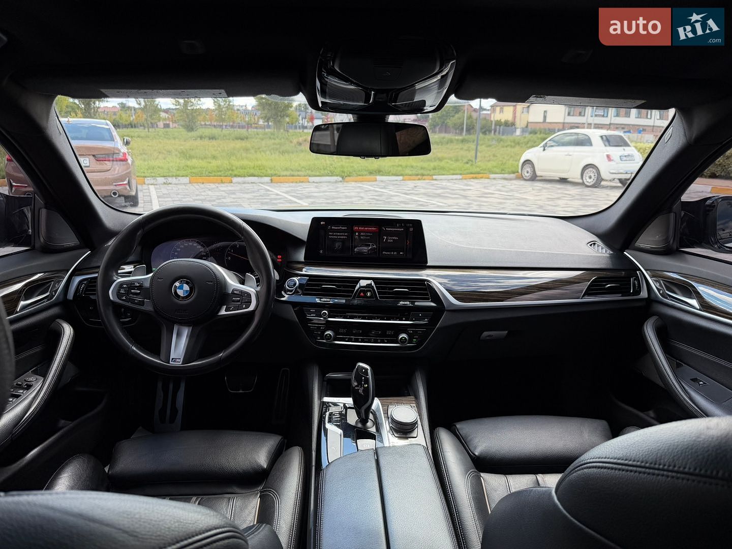 BMW 5 Series 2019 VIN WBAJE5C52KWW32621 фото оголошення 18 з 62