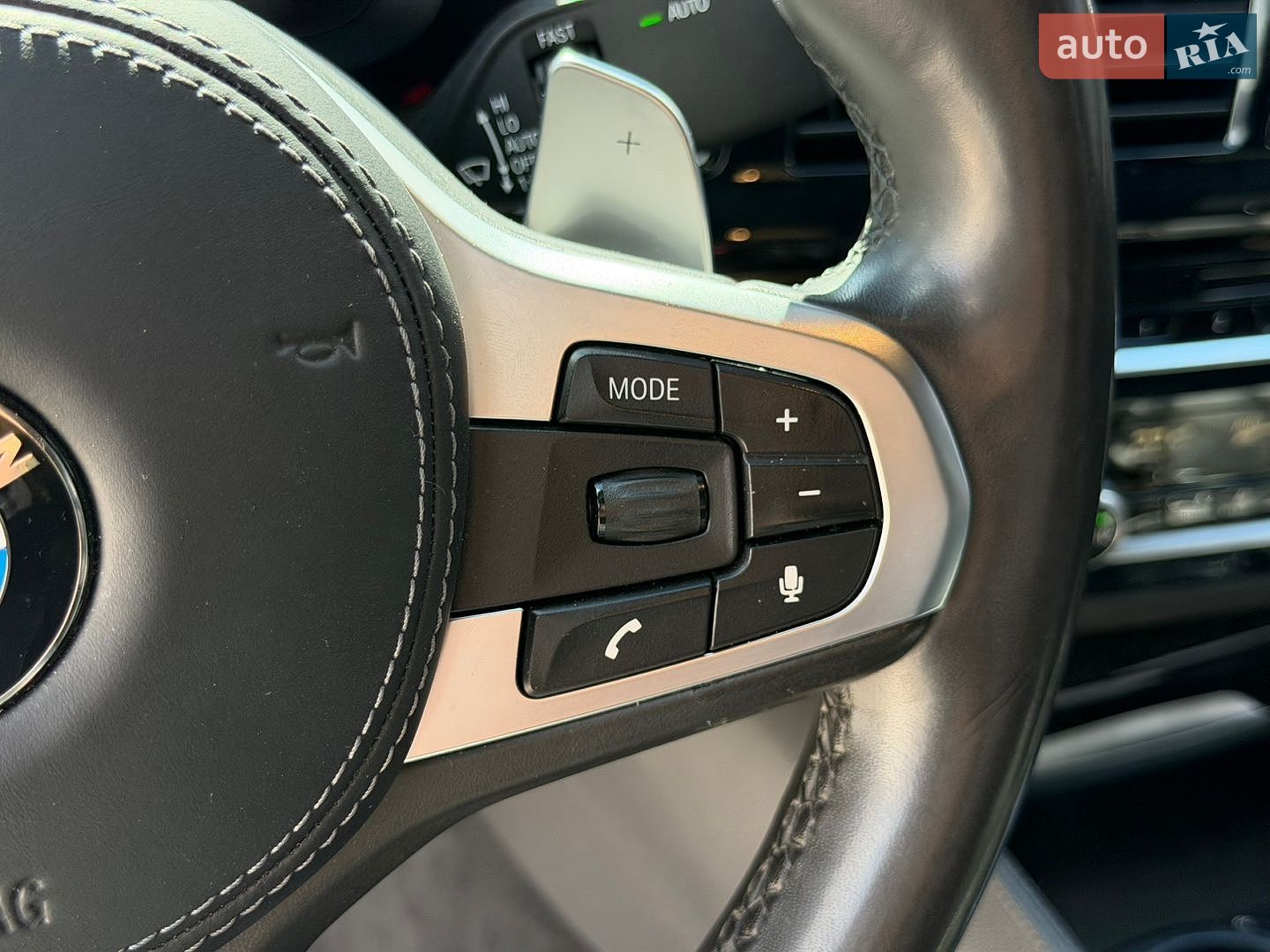 BMW 5 Series 2019 VIN WBAJE5C52KWW32621 фото оголошення 45 з 62