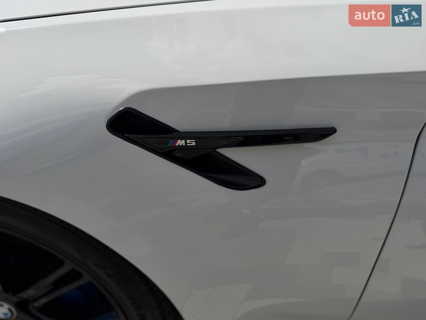 BMW 5 Series 2019 VIN WBAJE5C52KWW32621 фото оголошення 53 з 62