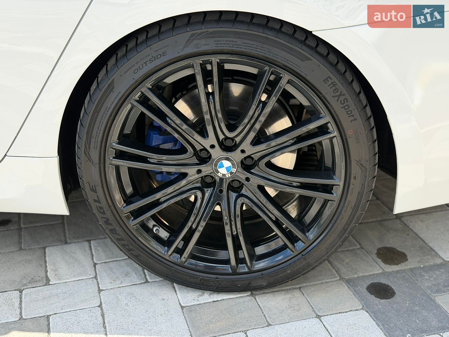 BMW 5 Series 2019 VIN WBAJE5C52KWW32621 фото оголошення 48 з 62