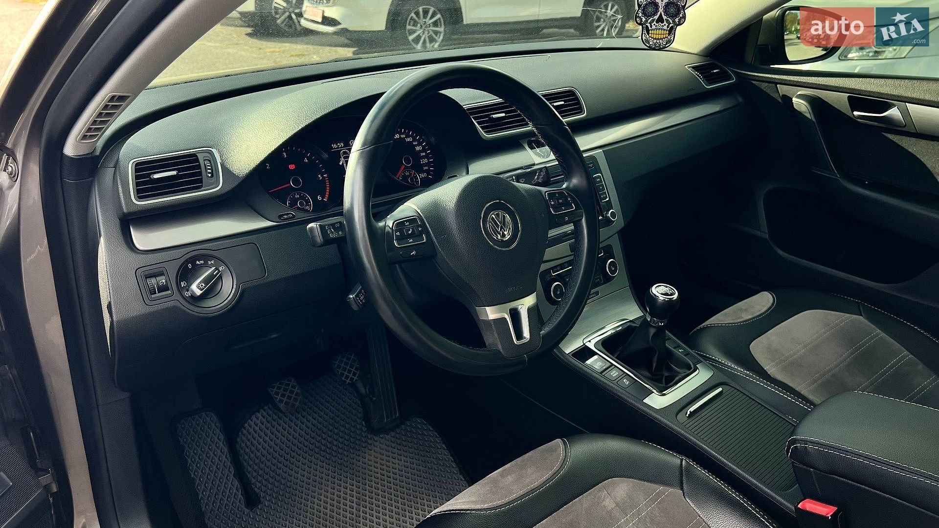 Volkswagen Passat 2011 VIN WVWZZZ3CZCE041866 фото оголошення 2 з 35