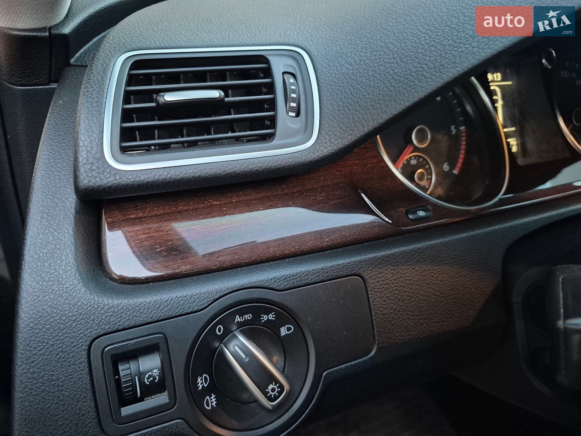 Volkswagen Passat 2012 VIN WVWZZZ3CZCP064074 фото оголошення 15 з 37