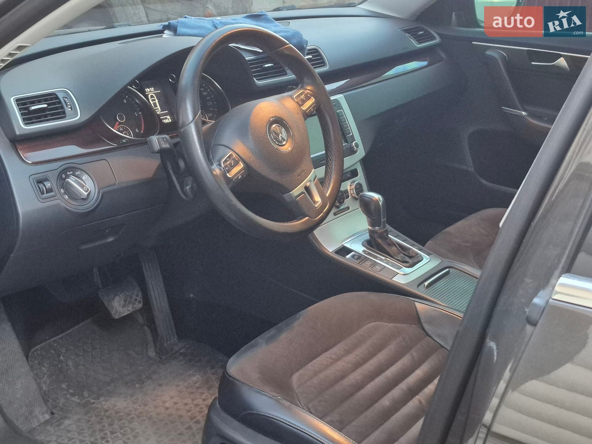 Volkswagen Passat 2012 VIN WVWZZZ3CZCP064074 фото оголошення 18 з 37