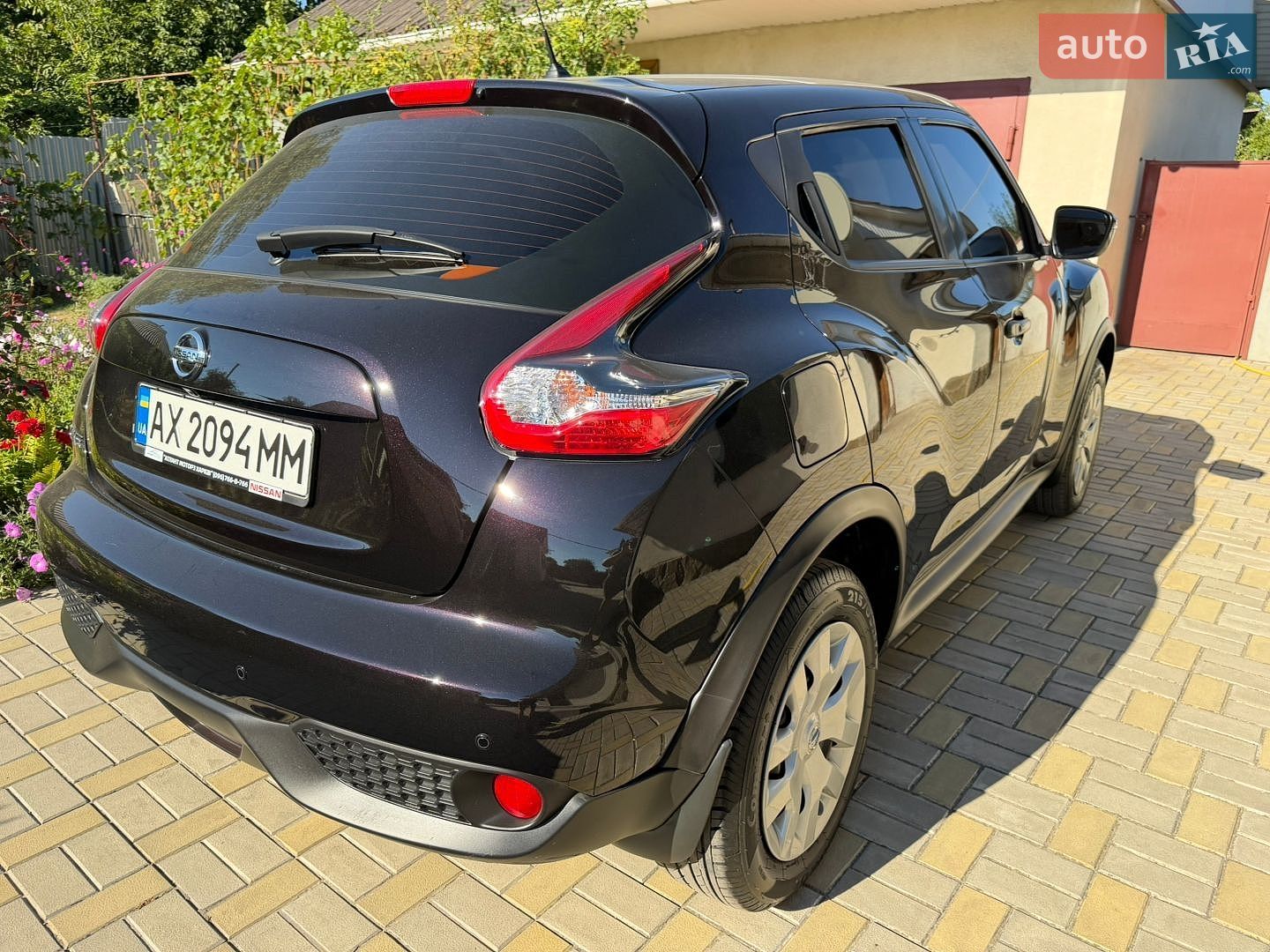 Nissan Juke 2018 VIN SJNFBAF15U7437443 фото оголошення 4 з 16