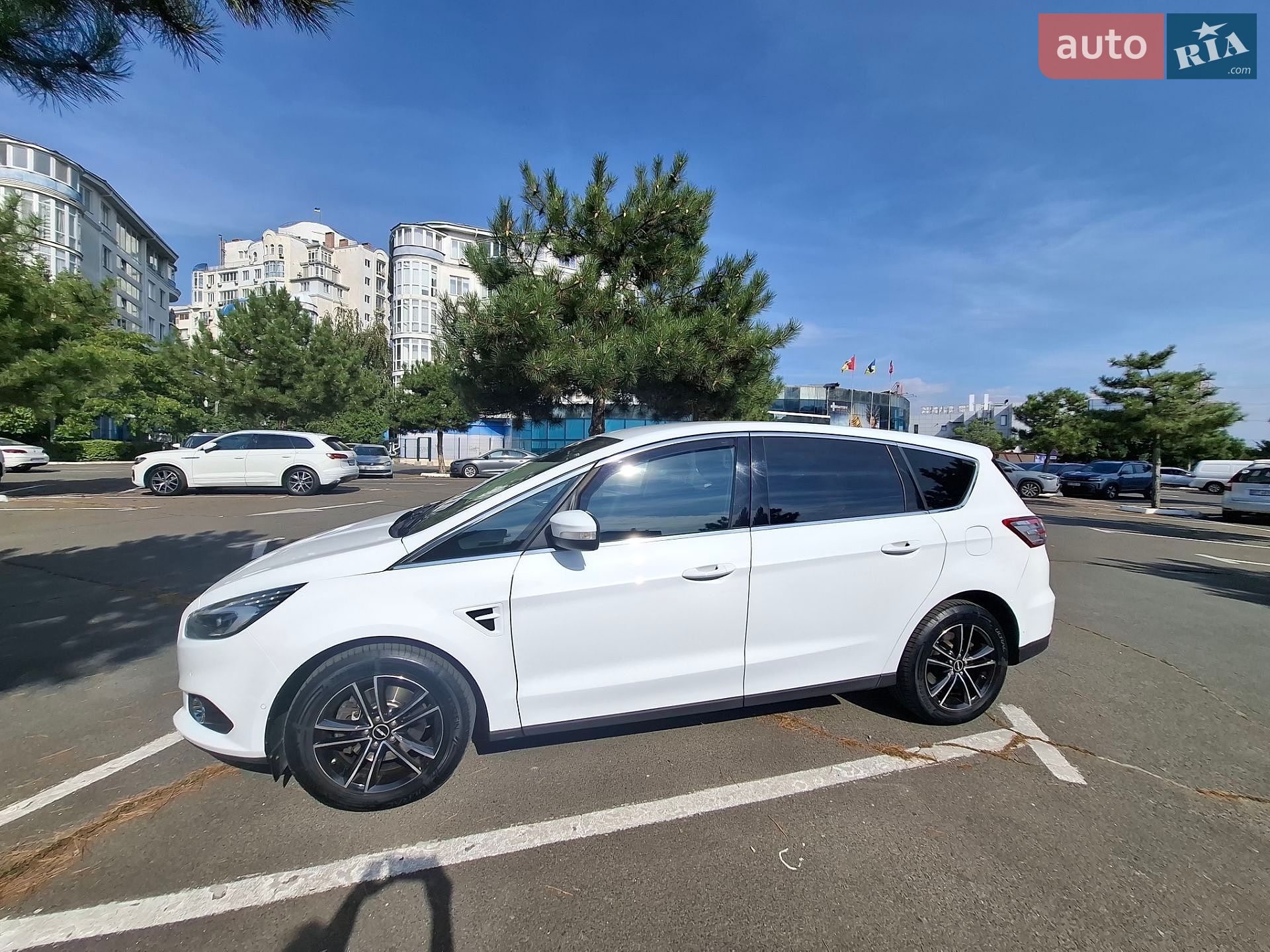 Ford S-Max 2016 VIN WF0JXXWPCJGL56047 фото оголошення 18 з 40