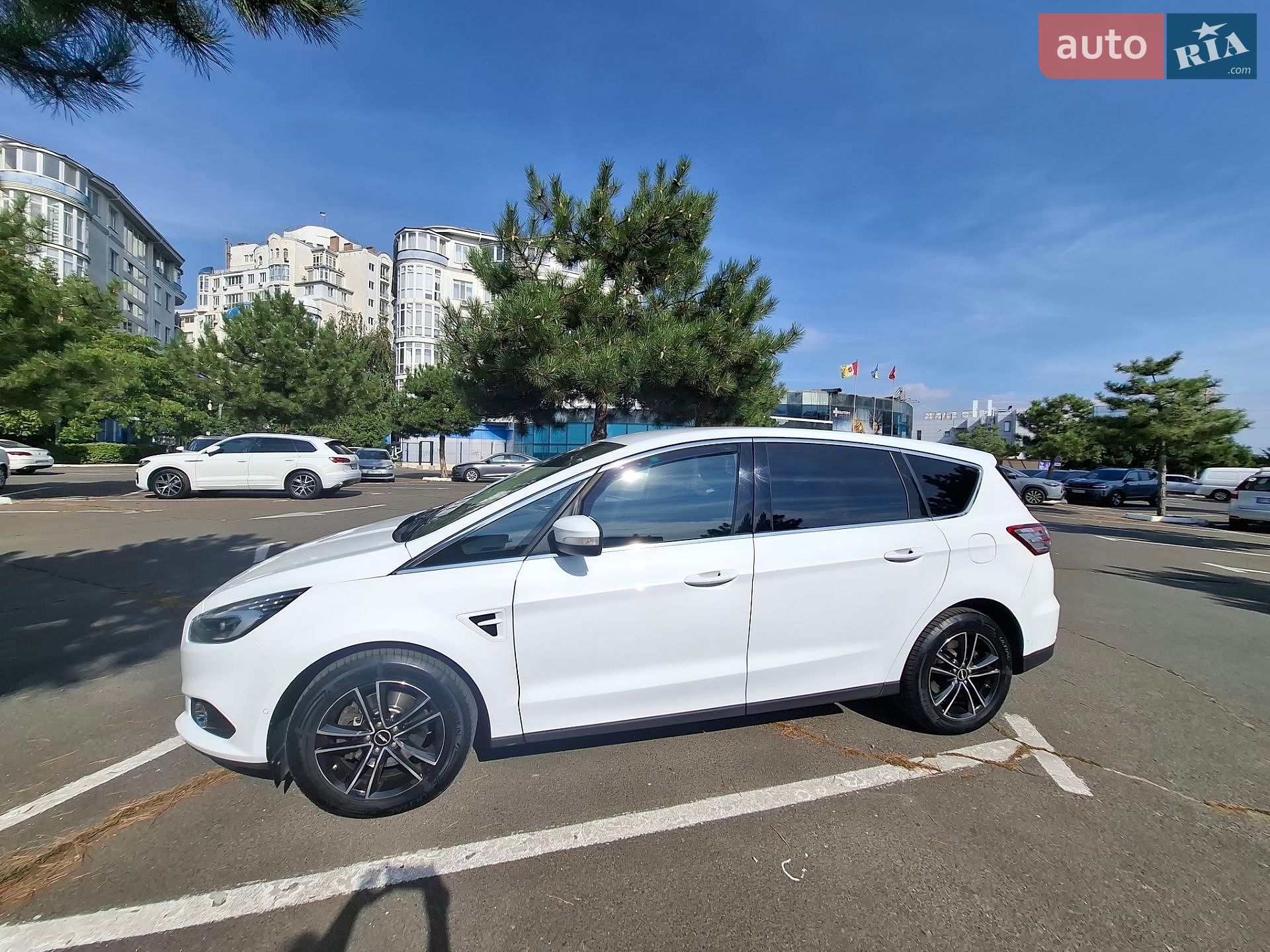 Ford S-Max 2016 VIN WF0JXXWPCJGL56047 фото оголошення 20 з 40