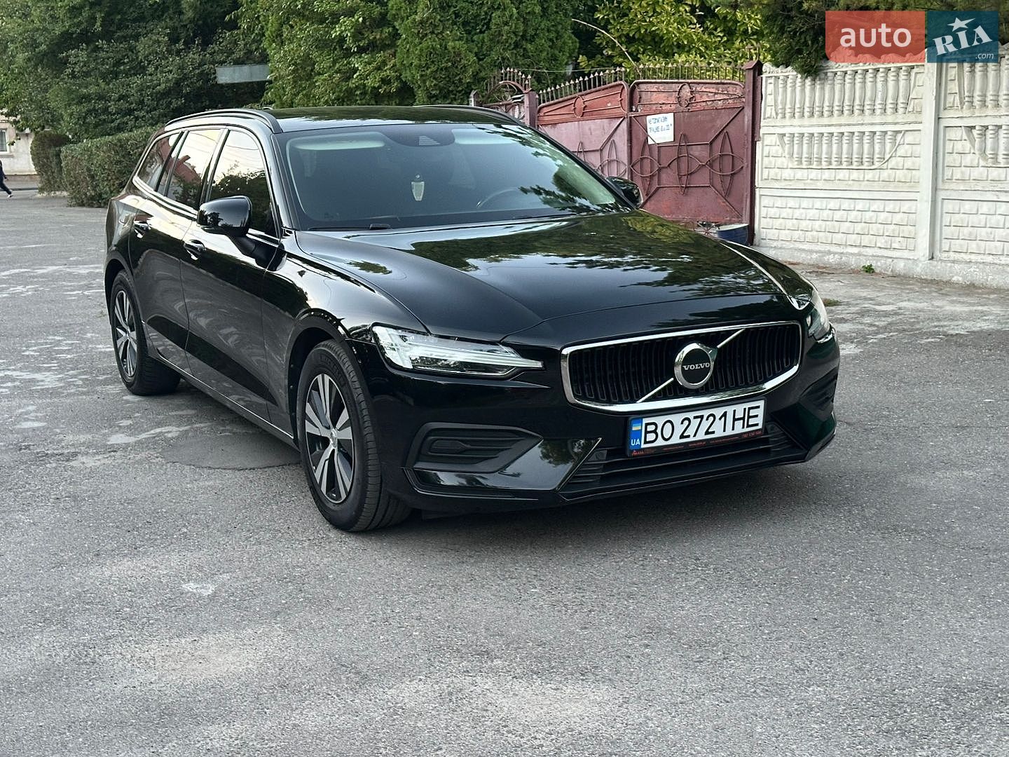Volvo V60 2019 VIN YV1ZW72VDL2361774 фото оголошення 4 з 25