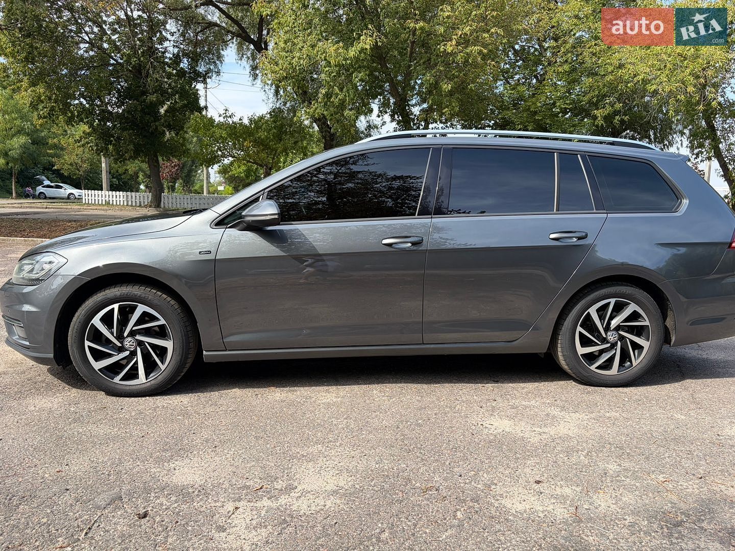 Volkswagen Golf 2018 VIN WVWZZZAUZKP519536 фото оголошення 6 з 35