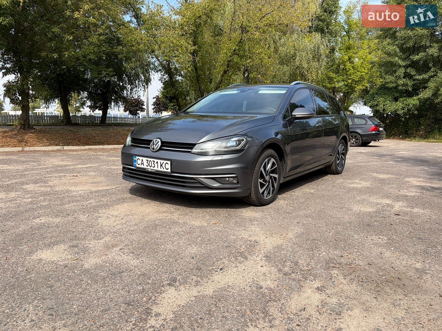 Volkswagen Golf 2018 VIN WVWZZZAUZKP519536 фото оголошення 3 з 35