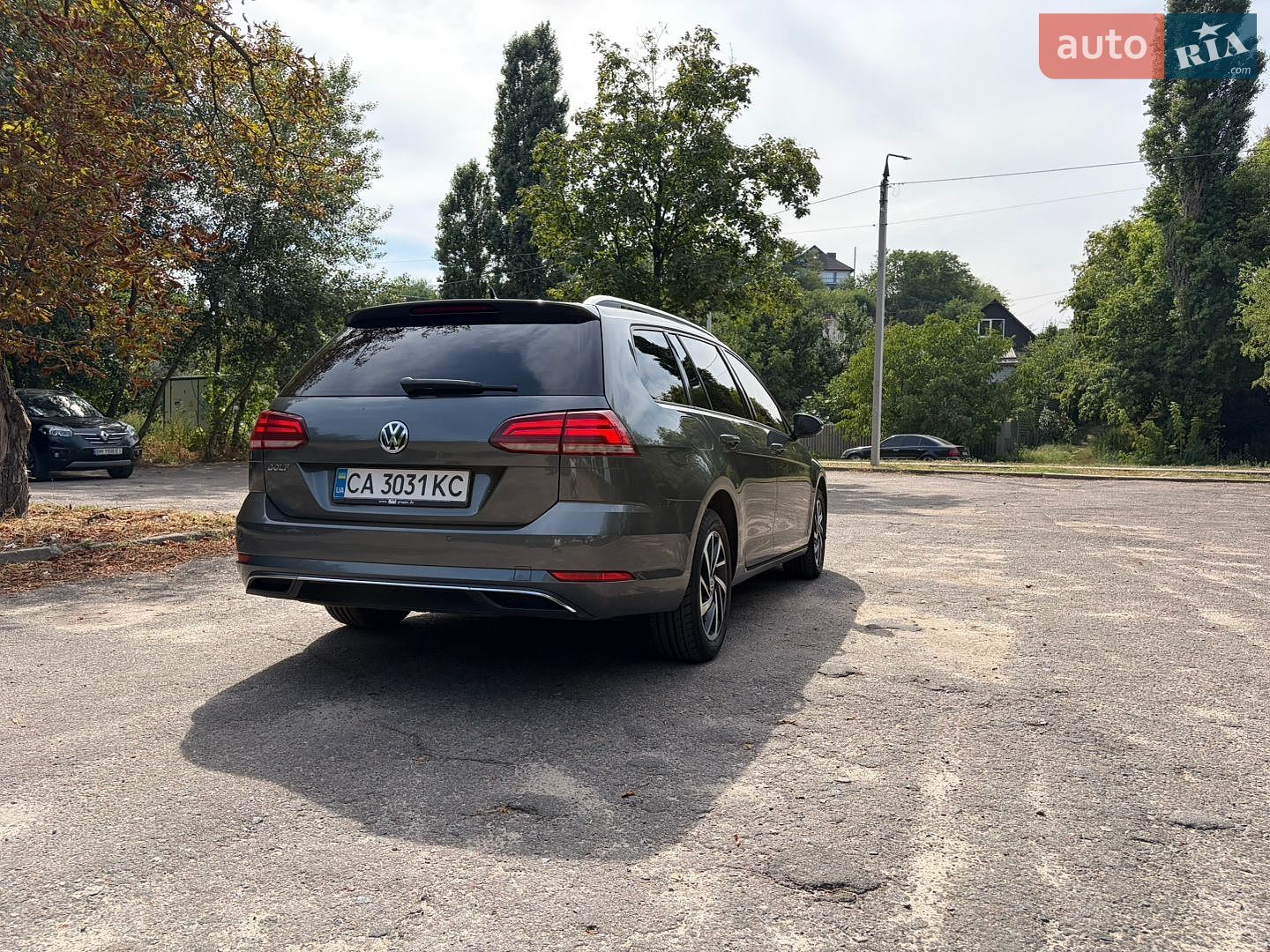 Volkswagen Golf 2018 VIN WVWZZZAUZKP519536 фото оголошення 13 з 35