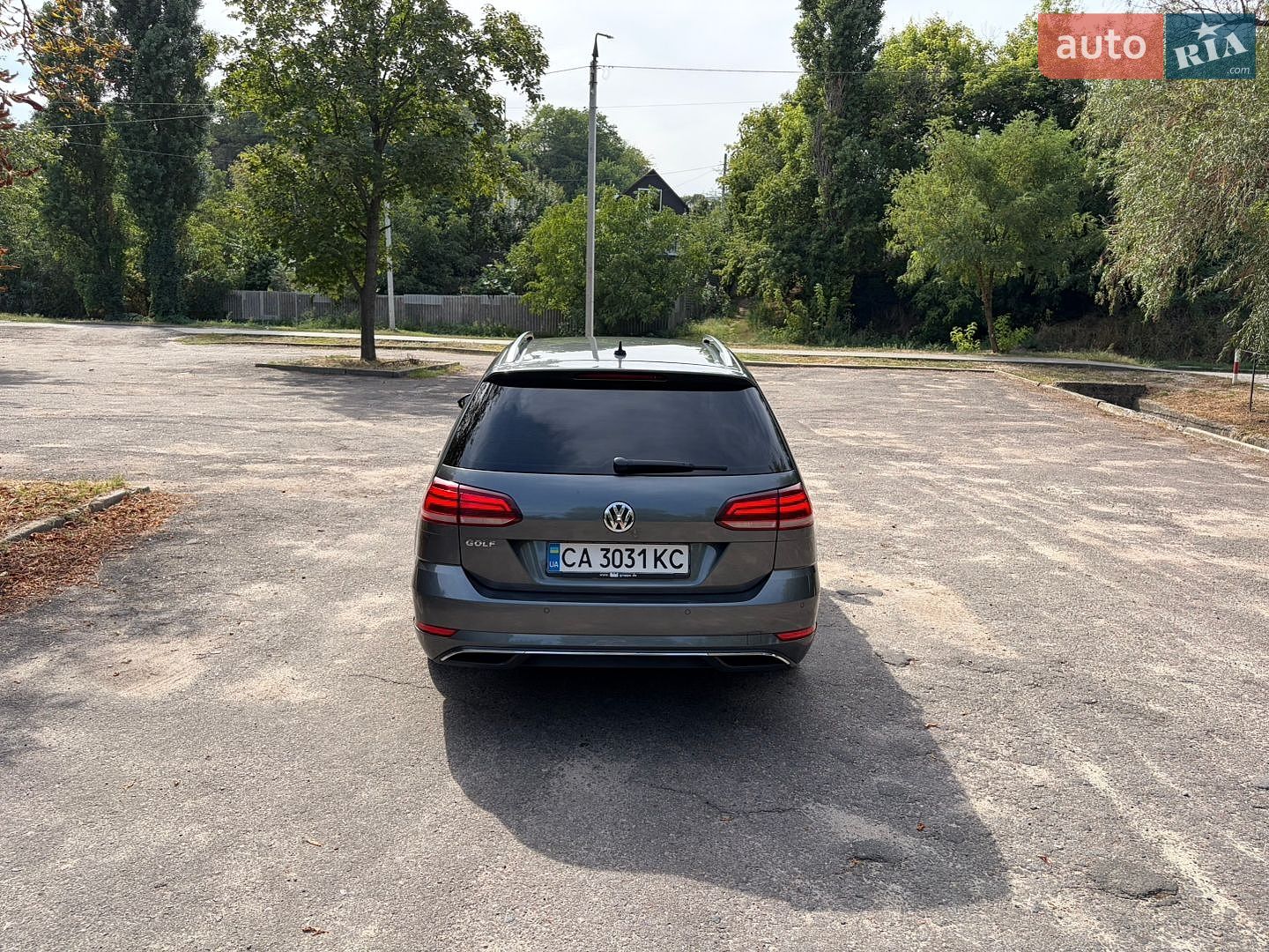 Volkswagen Golf 2018 VIN WVWZZZAUZKP519536 фото оголошення 16 з 35