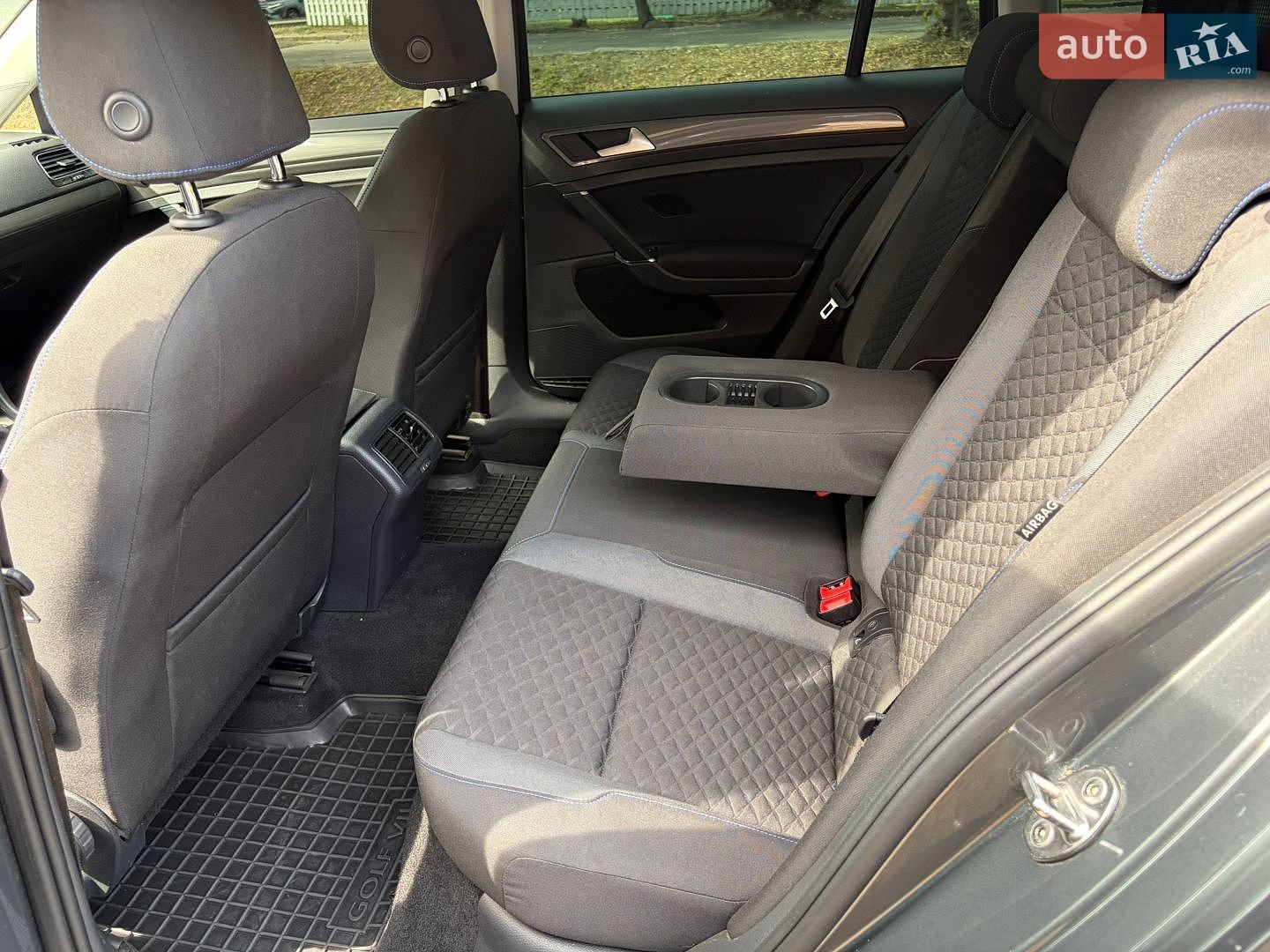Volkswagen Golf 2018 VIN WVWZZZAUZKP519536 фото оголошення 26 з 35