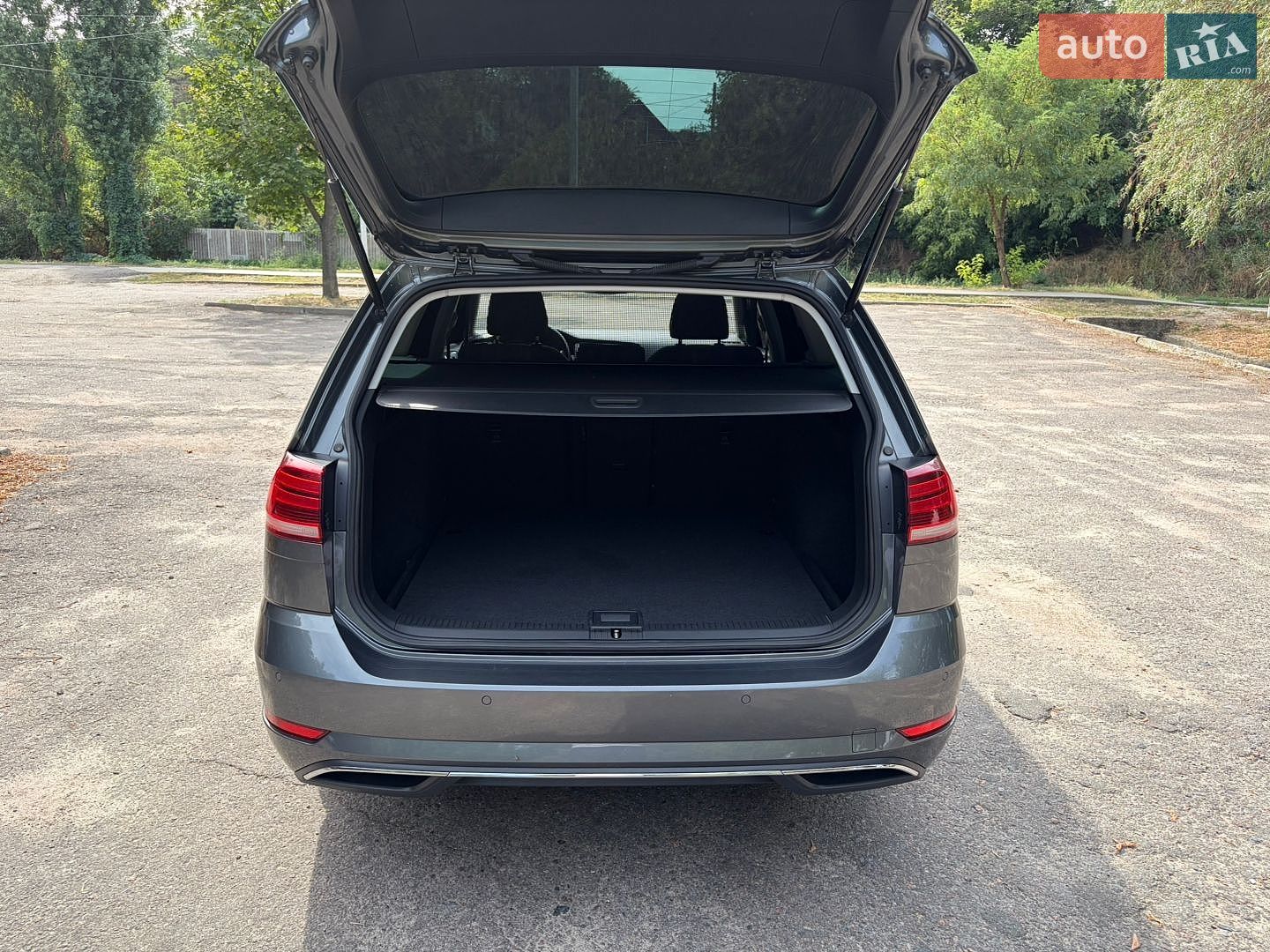 Volkswagen Golf 2018 VIN WVWZZZAUZKP519536 фото оголошення 34 з 35