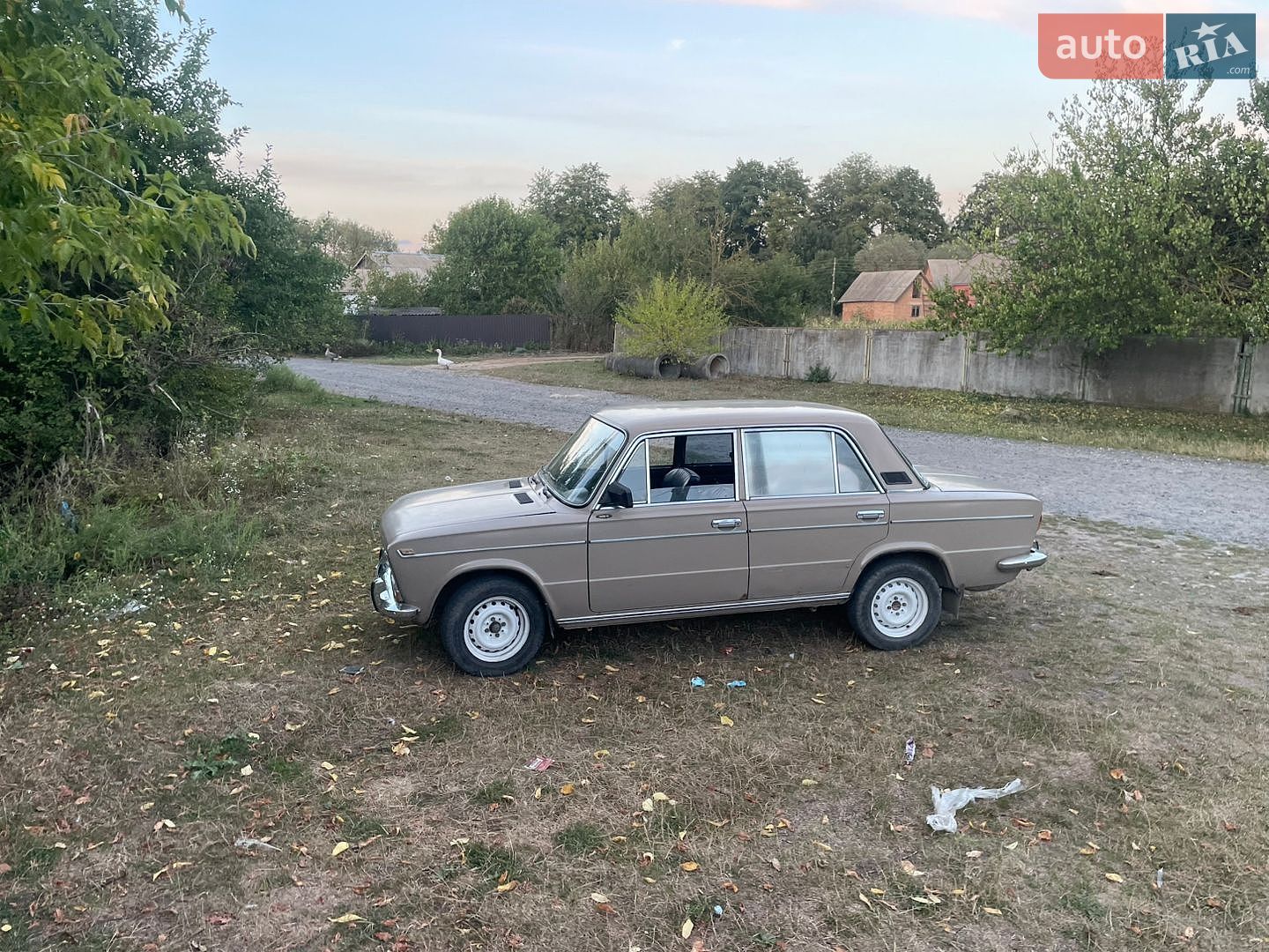 ВАЗ / Lada 2103 1983 VIN XTA210330D1301229 фото оголошення 2 з 28