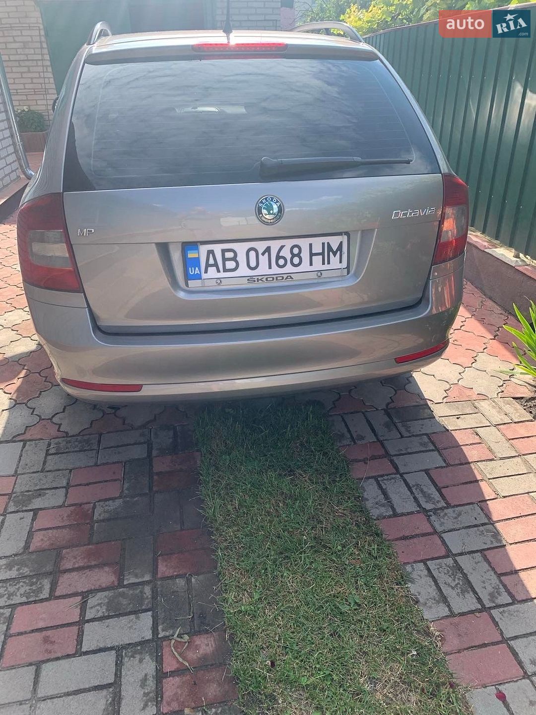 Skoda Octavia 2011 VIN TMBHA41Z4BB153394 фото оголошення 3 з 12