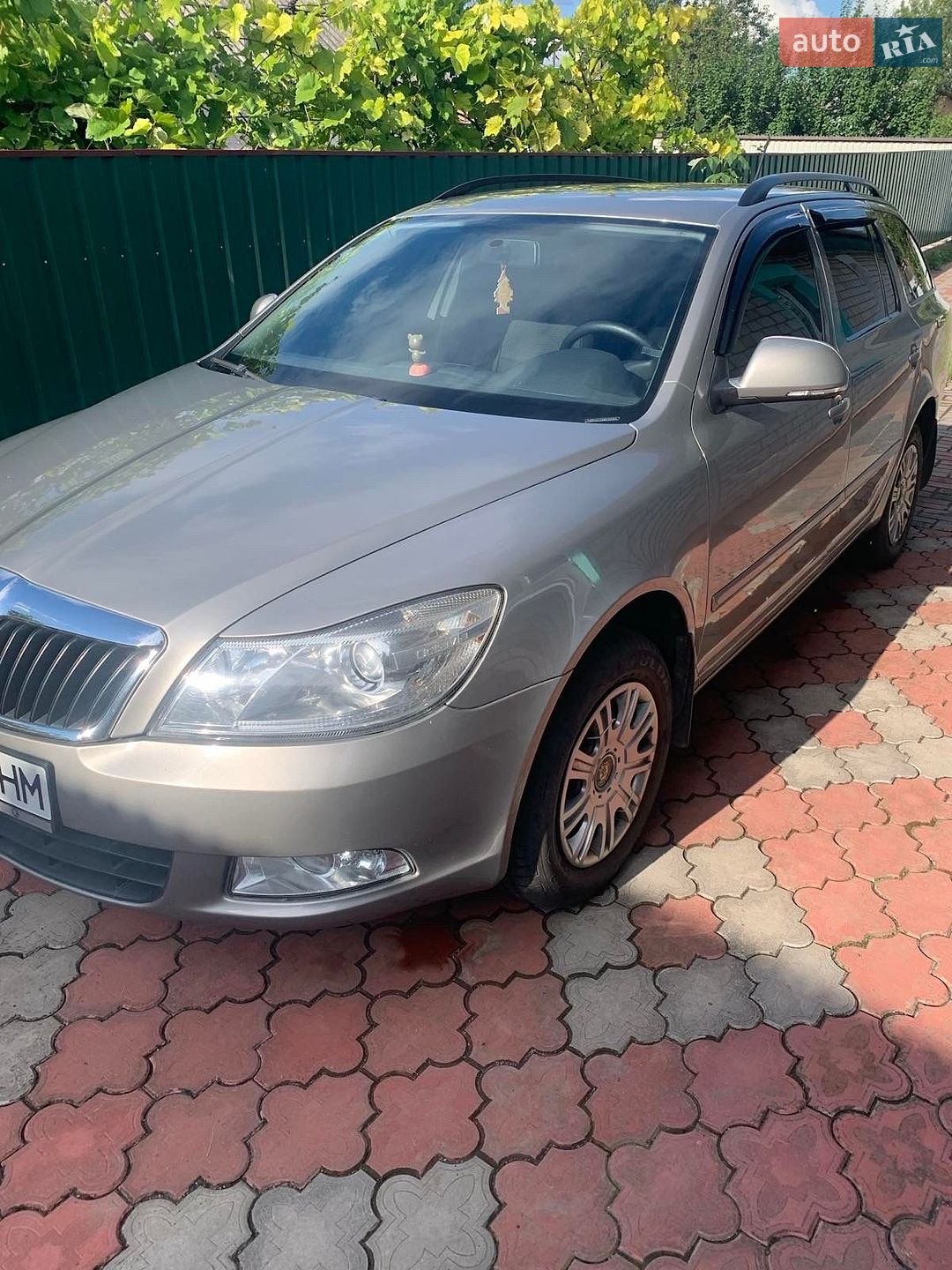 Skoda Octavia 2011 VIN TMBHA41Z4BB153394 фото оголошення 2 з 12