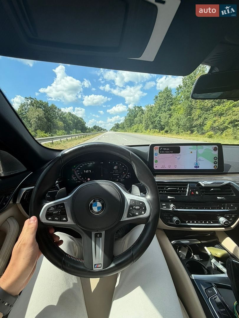BMW 5 Series 2018 VIN WBAJA5C55JWA57024 фото оголошення 12 з 15