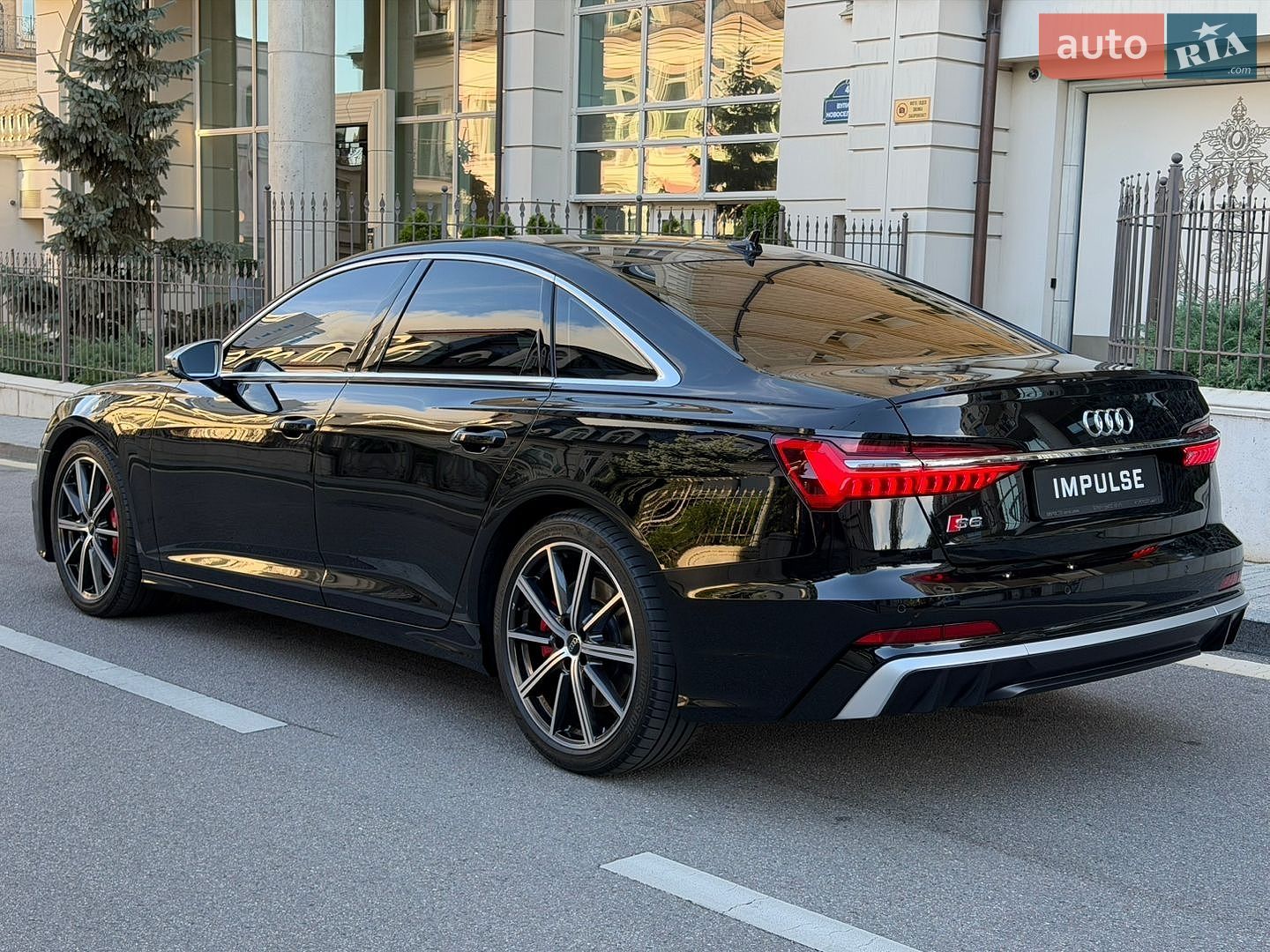 Audi S6 2023 VIN WAUZZZF27RN025047 фото оголошення 13 з 57