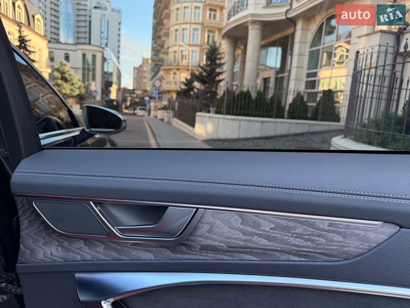 Audi S6 2023 VIN WAUZZZF27RN025047 фото оголошення 41 з 57