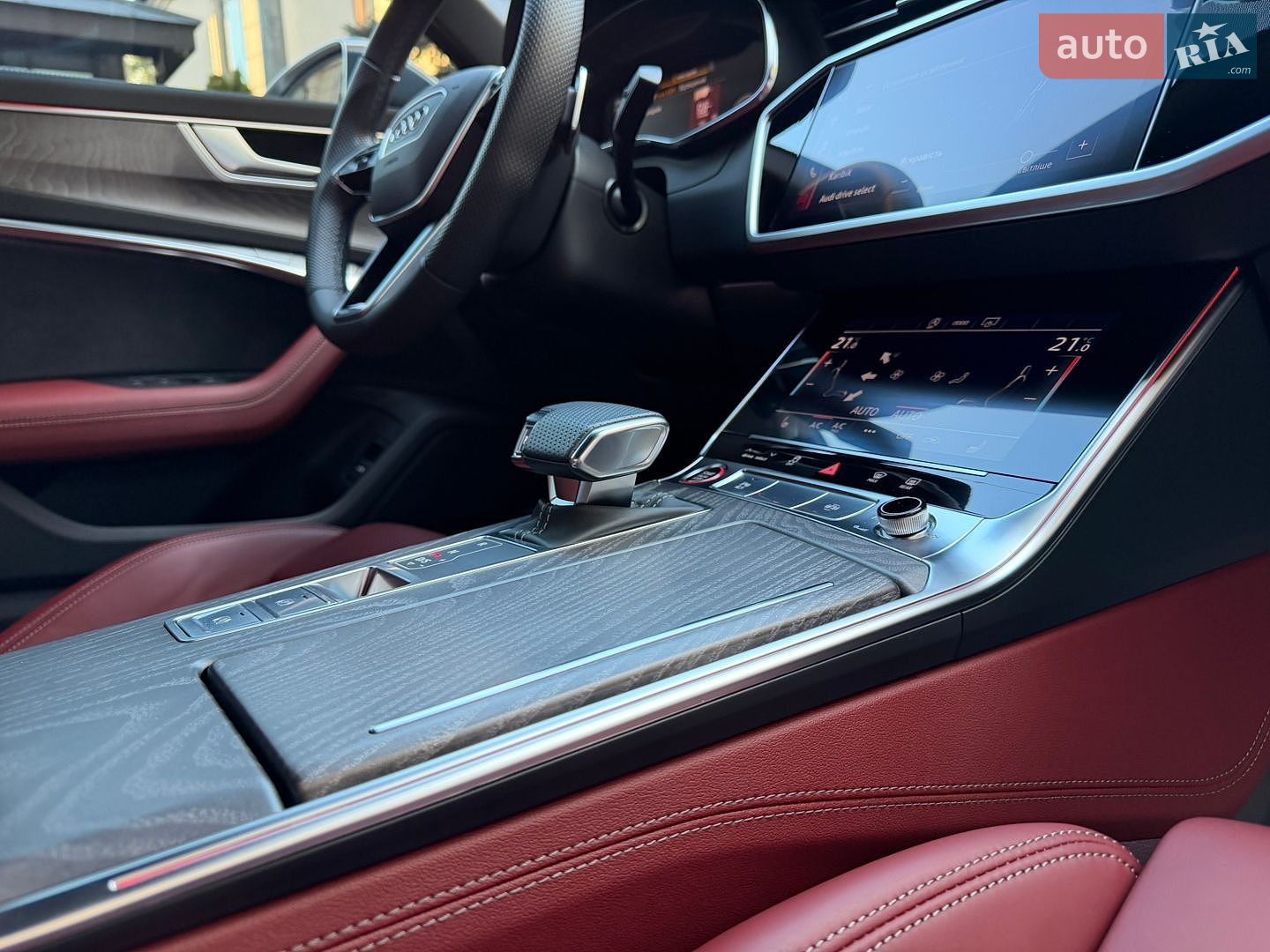 Audi S6 2023 VIN WAUZZZF27RN025047 фото оголошення 48 з 57