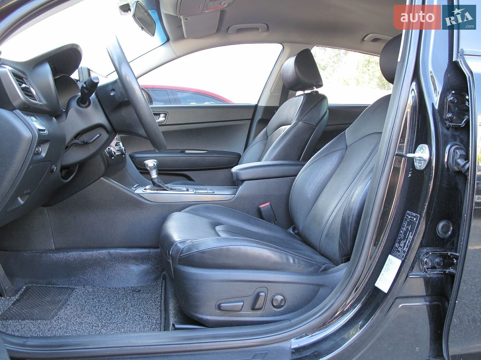 Kia K5 2017 VIN KNAGU416BJA212455 фото оголошення 19 з 80