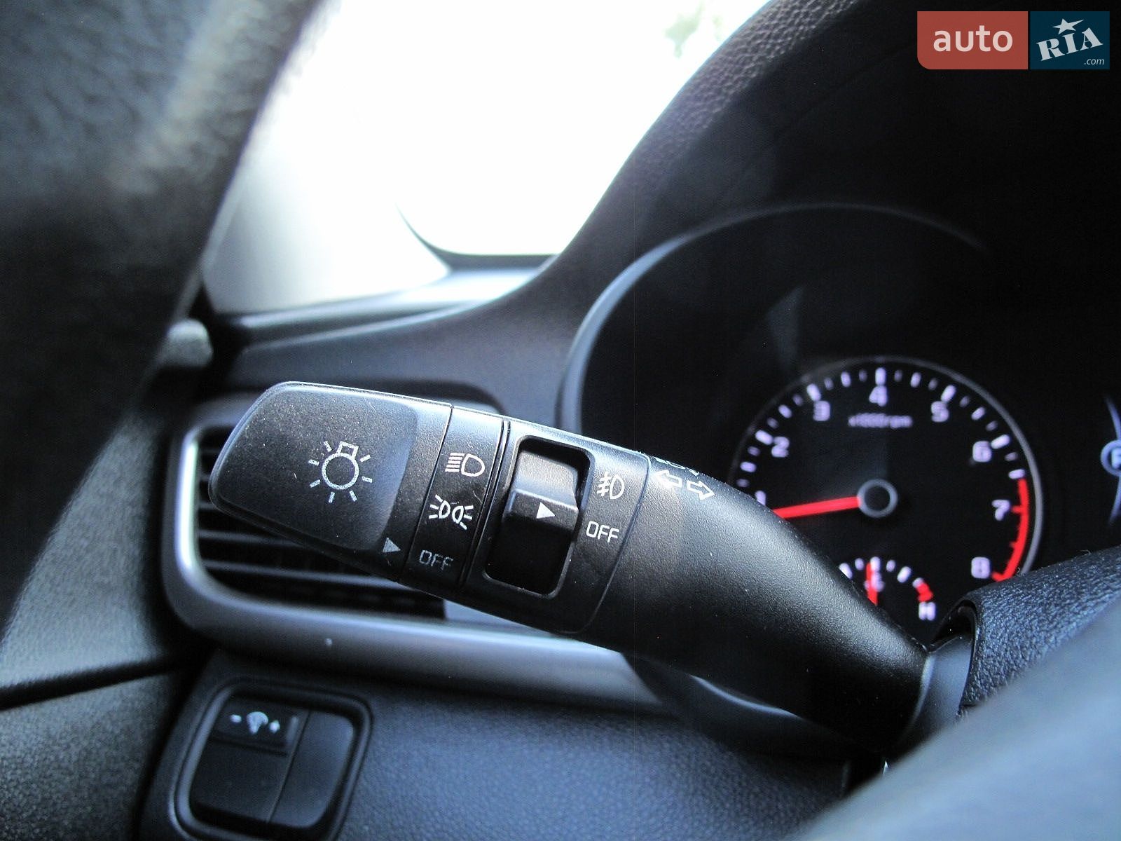 Kia K5 2017 VIN KNAGU416BJA212455 фото оголошення 64 з 80