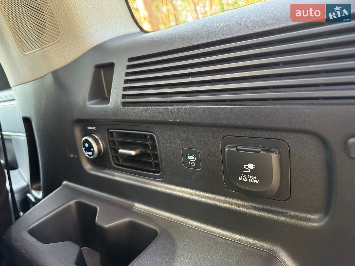 Hyundai Santa FE 2024 VIN 5NMP3DG10RH003800 фото оголошення 30 з 31