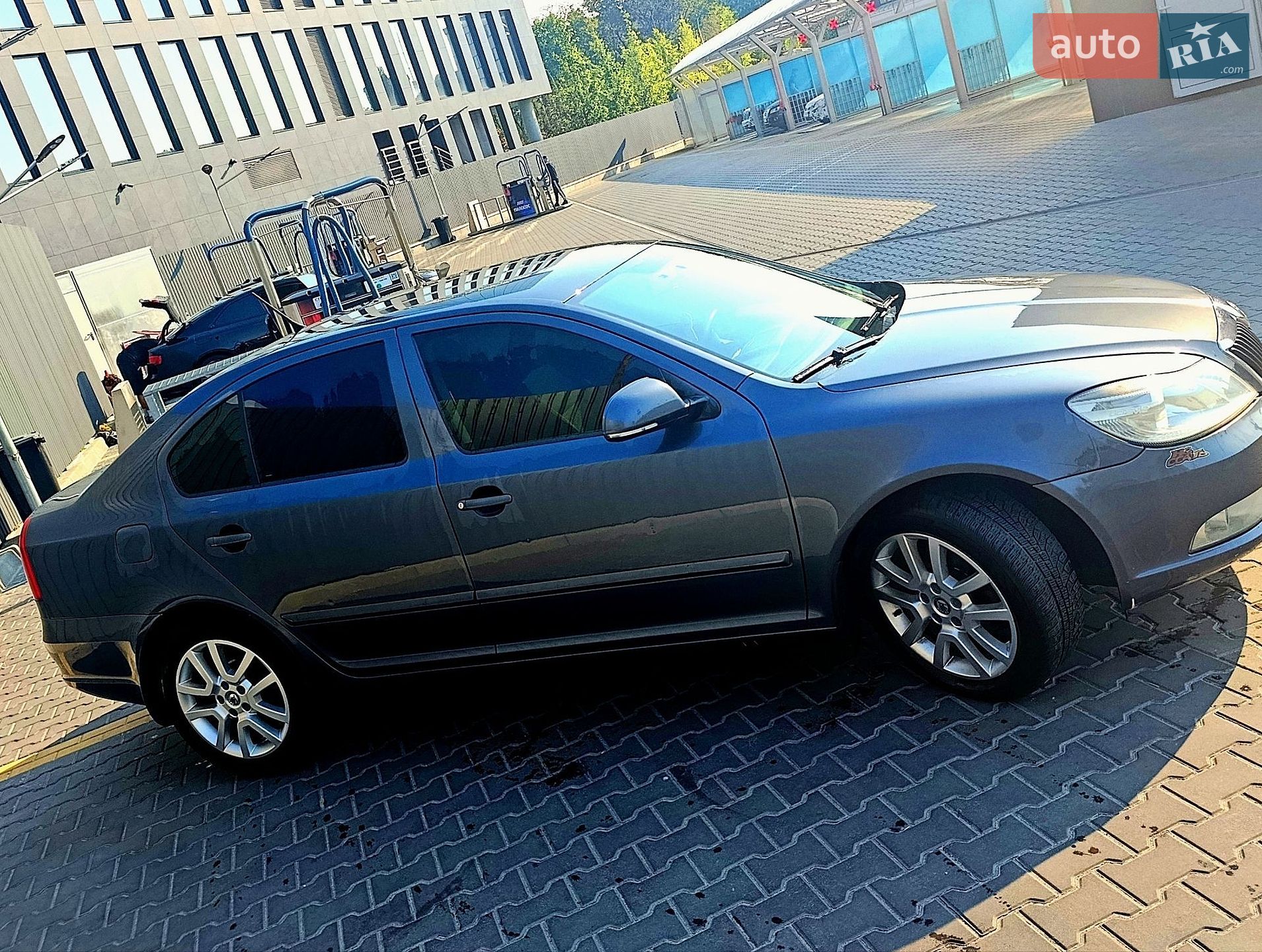Skoda Octavia 2011 VIN TMBCK41ZXBB155769 фото оголошення 5 з 9