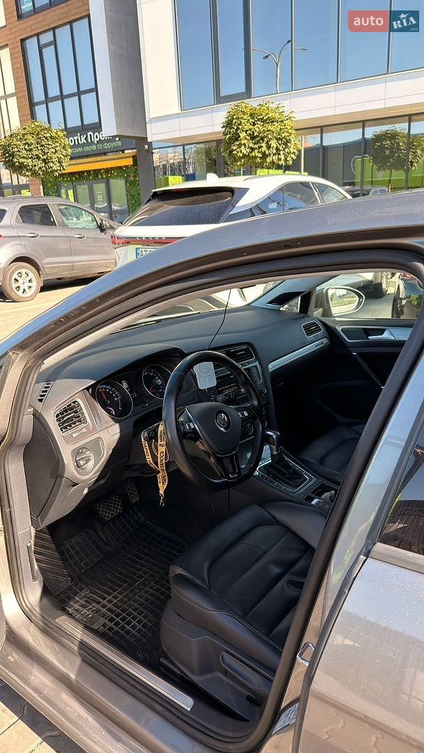 Volkswagen e-Golf 2014 VIN WVWZZZAUZFW903789 фото оголошення 24 з 35
