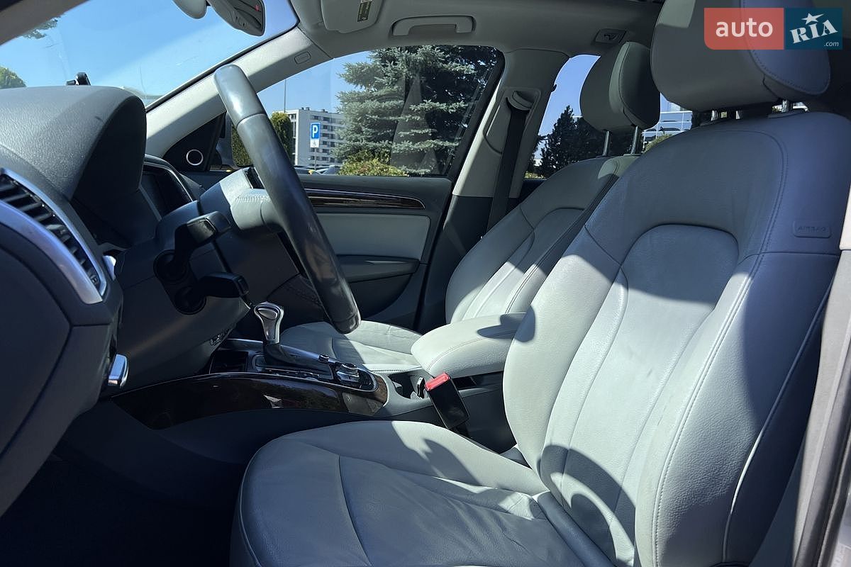 Audi Q5 2015 VIN WA1CVAFP3GA007127 фото оголошення 11 з 24