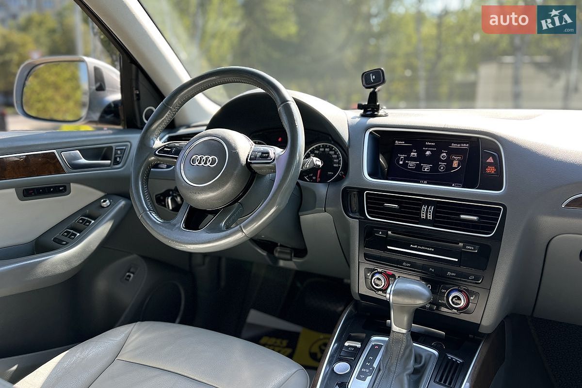 Audi Q5 2015 VIN WA1CVAFP3GA007127 фото оголошення 16 з 24