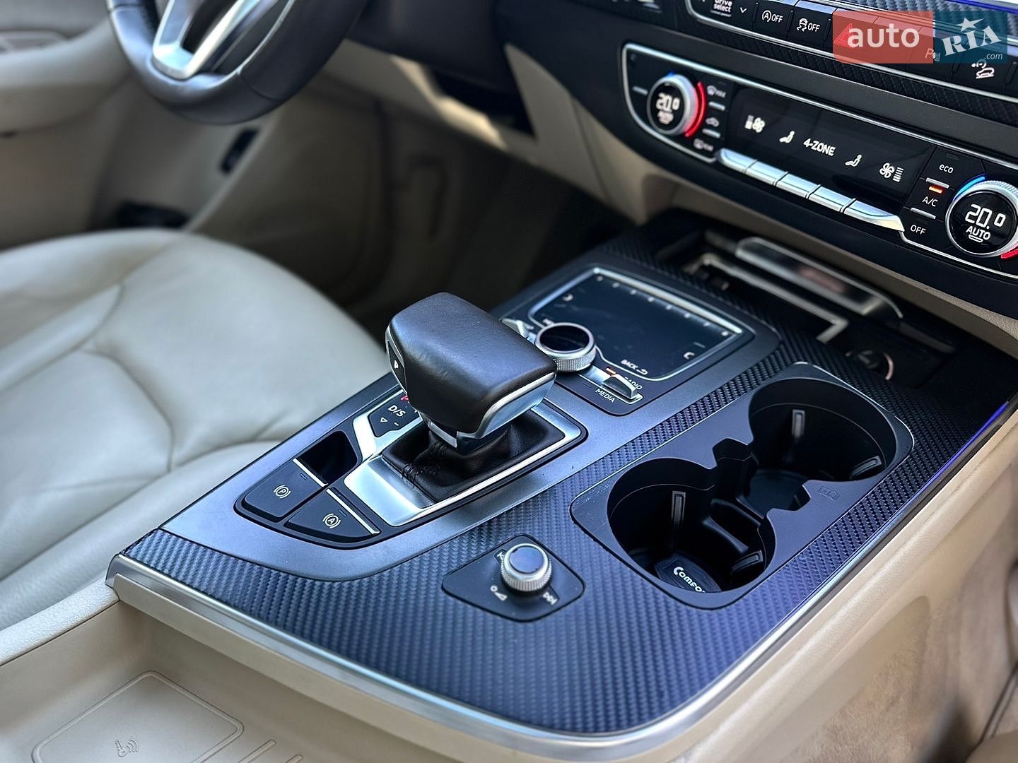Audi Q7 2016 VIN WAUZZZ4M3GD056612 фото оголошення 17 з 34