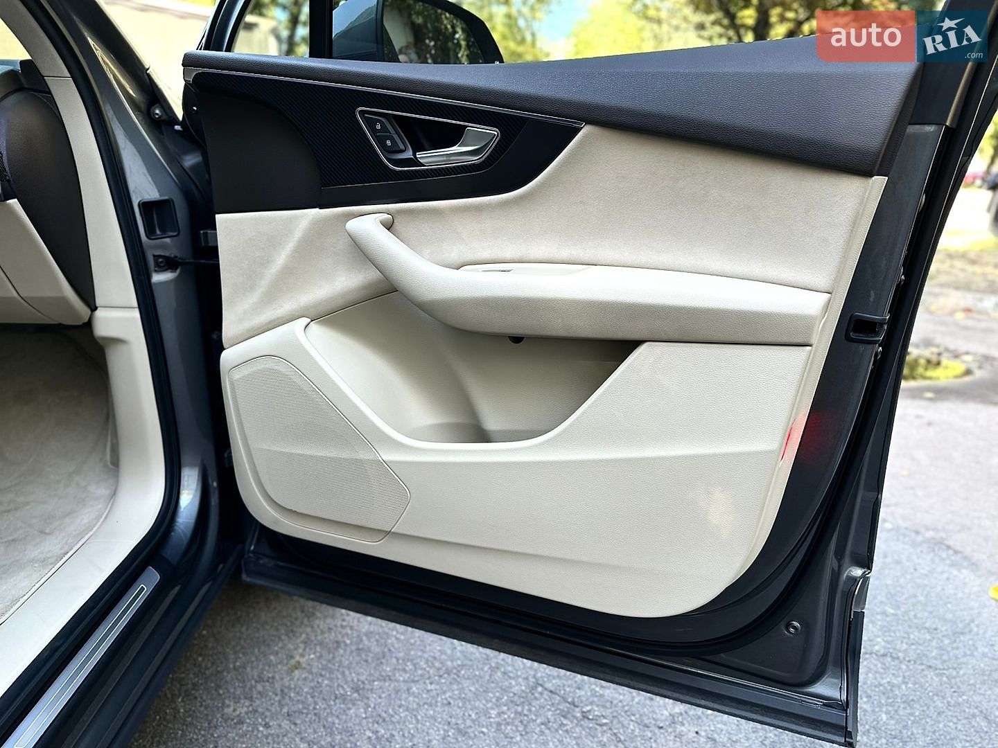 Audi Q7 2016 VIN WAUZZZ4M3GD056612 фото оголошення 20 з 34