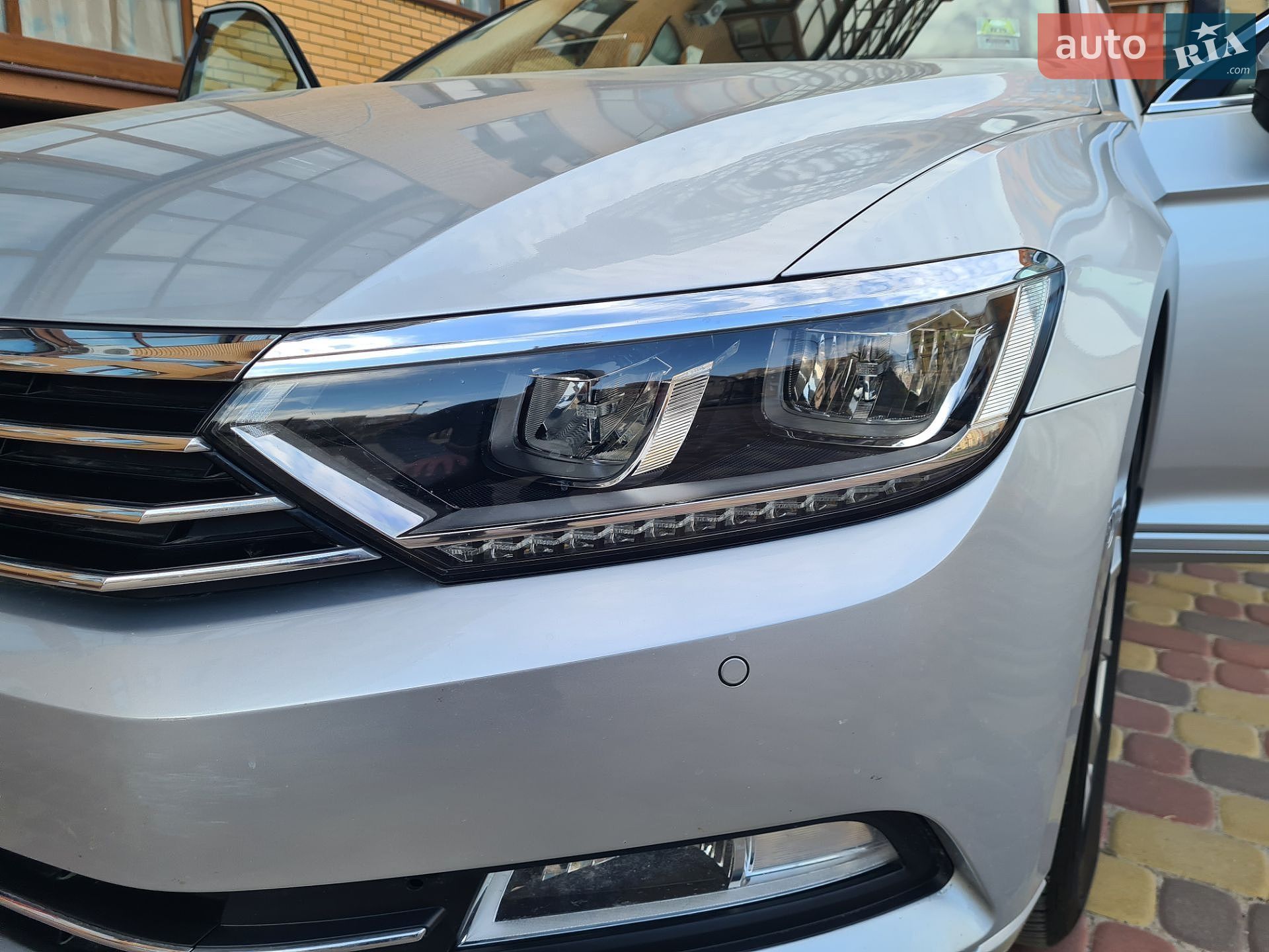 Volkswagen Passat 2018 VIN WVWZZZ3CZJE165833 фото оголошення 13 з 31
