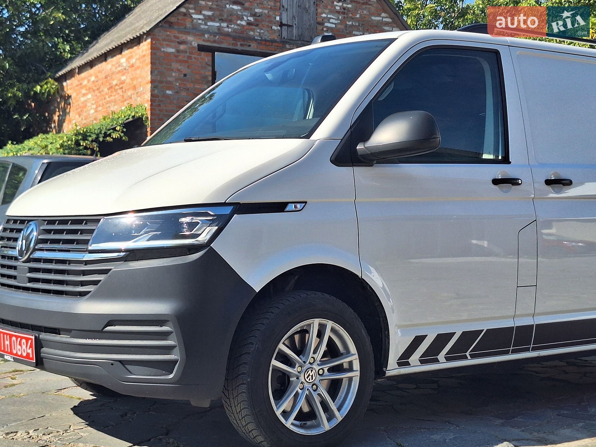 Volkswagen Transporter 2021 VIN WV1ZZZ7HZMH054904 фото оголошення 3 з 23