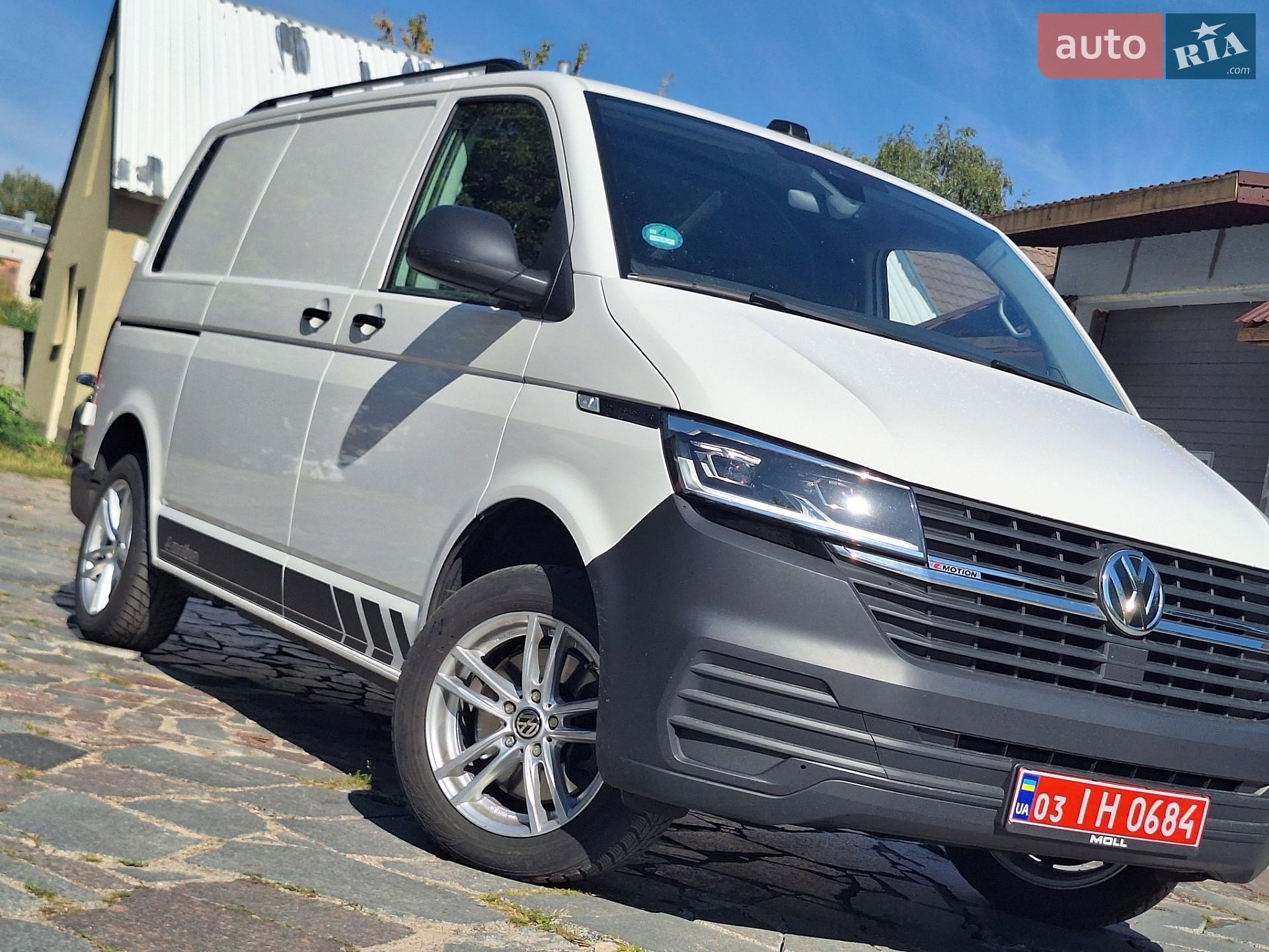 Volkswagen Transporter 2021 VIN WV1ZZZ7HZMH054904 фото оголошення 12 з 23