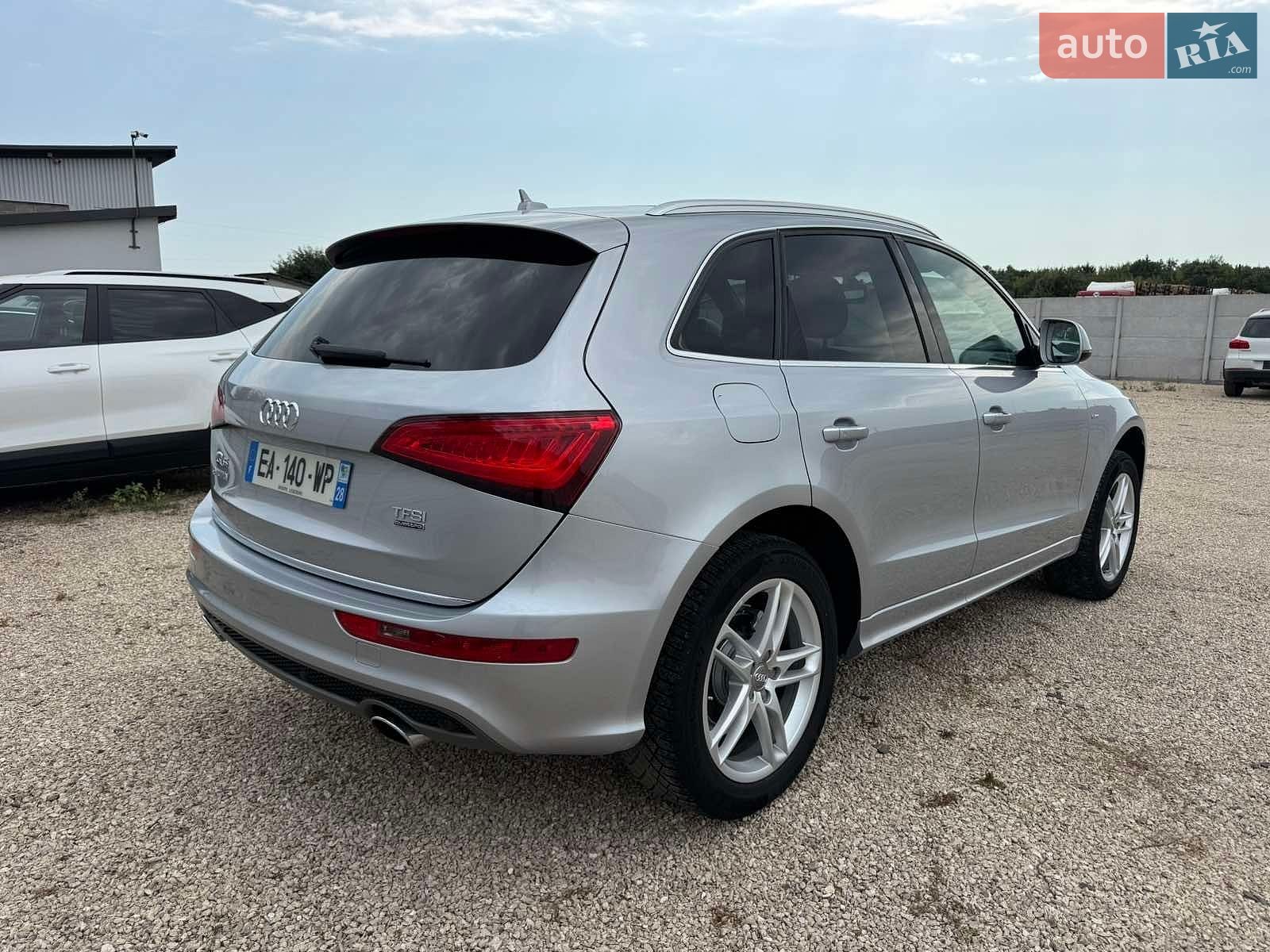 Audi Q5 2016 VIN WA1M2AFP8GA013745 фото оголошення 5 з 11